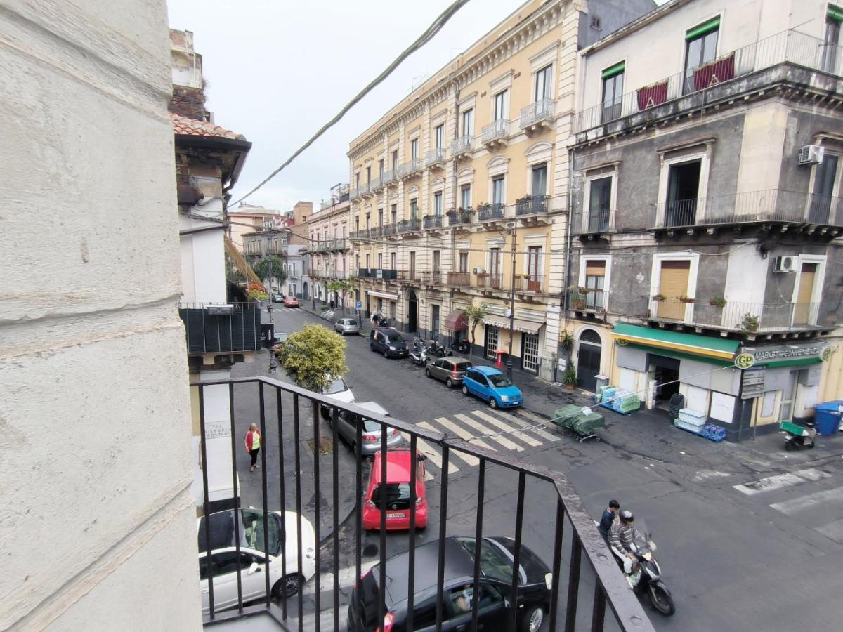Re Federico II Apartment Catania Ngoại thất bức ảnh